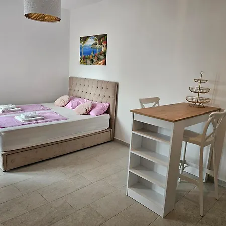 Homestay Calypso Sea View Apartament Saranda